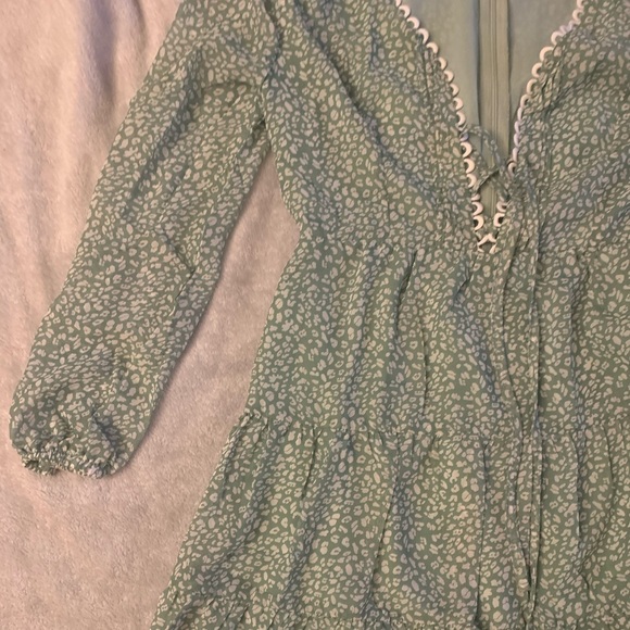 Green Dress - Picture 5 of 6